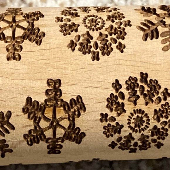 Engraved Cookie Rolling Pin Snowflake Pattern  Wooden Rolling Pin - Picture 3 of 8